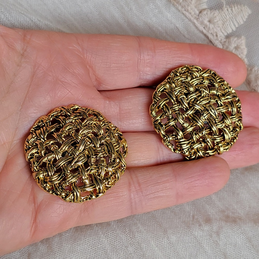 Vintage 1990s Clip-On Earrings Gold Woven Wire Basketweave Round Statement